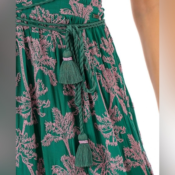 NWT! Maaji plunge V neck dress size M - Picture 3 of 6